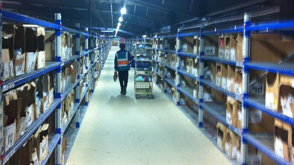 War on Want Creative Commons image of Sports Direct Distribution Centre